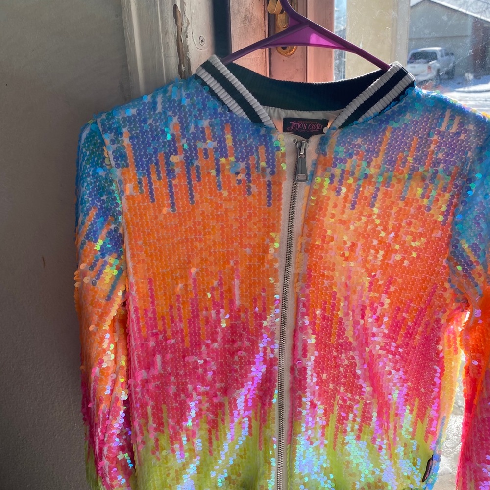 Jojo jacket